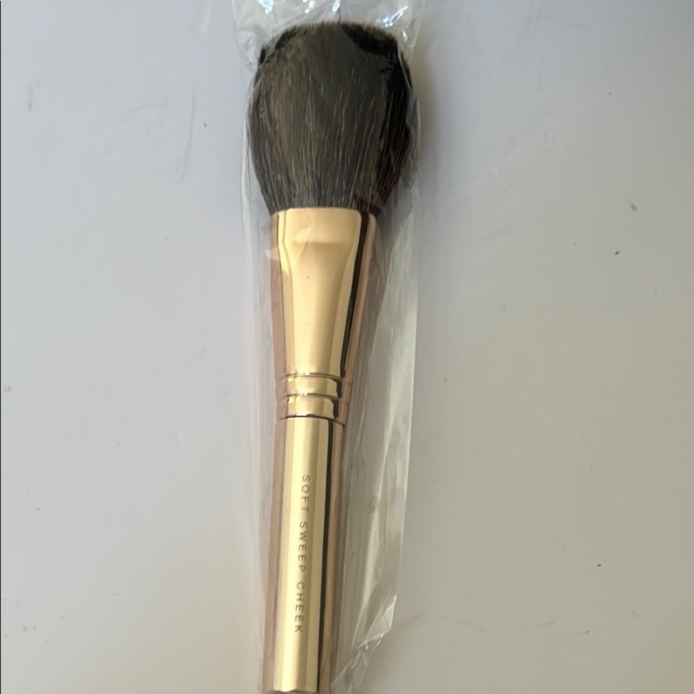 bareMinerals Soft Sweep Cheek Makeup Brush - Rose Gold Handle - SEALED